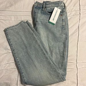 H&M “mom” jeans